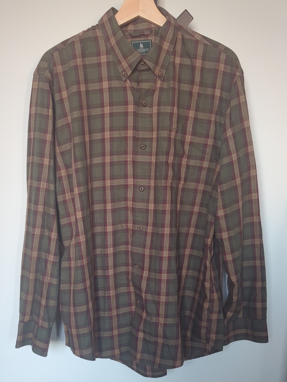 G.H. Bass & Co. Green Tan And Burgundy Plaid Button-Down Shirt Size L